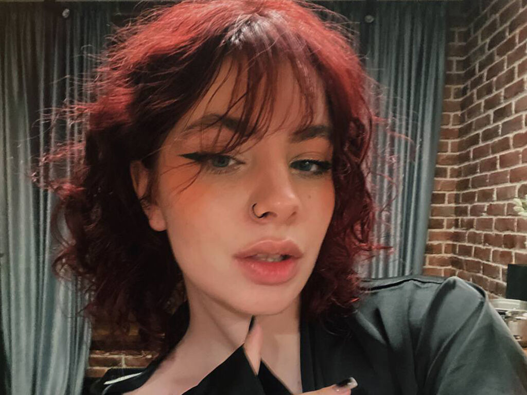Mia Hils